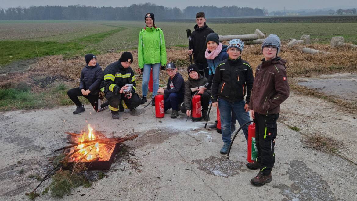 Jugendübung Brennen und Löschen